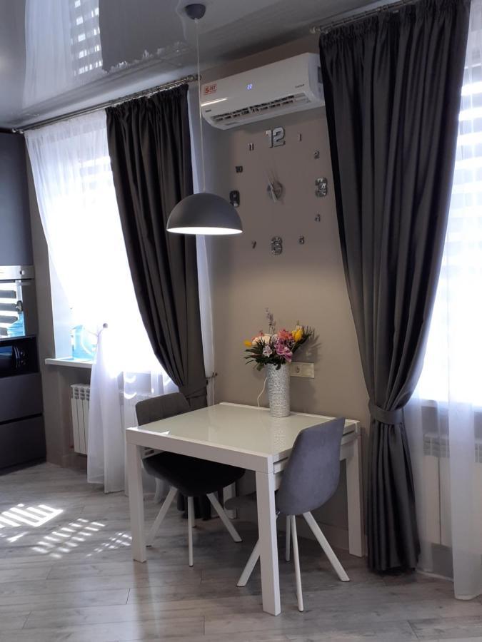 Просторі Lux Апартаменти На Центральному Проспекті, Великий Smart Tv,Преміум-Підписки Youtube Та Онлайн-Кінотеатрів , Кавомашина, Відкритий Балкон, Звітні Документи Krivoy Rog Luaran gambar